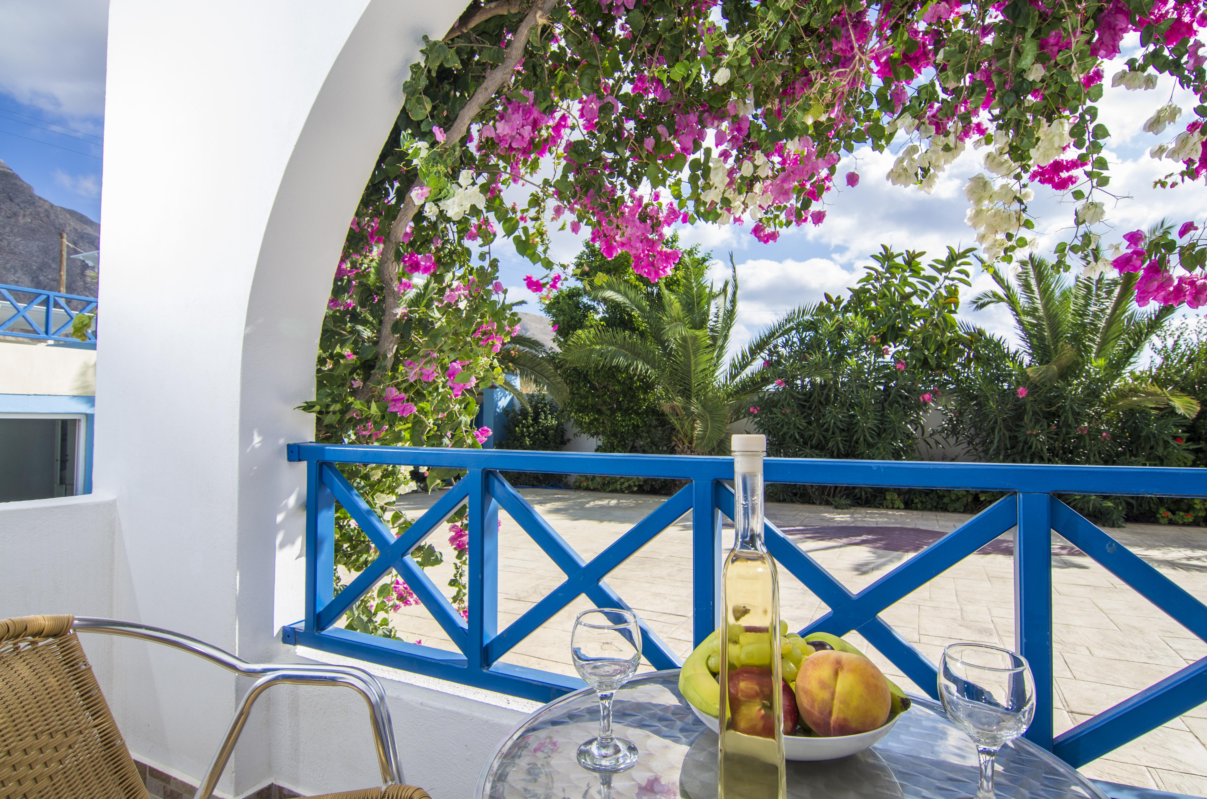 Margarenia Aparthotel Perissa  Bagian luar foto